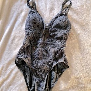 SOLD - BECCA Bathing Suit NEW